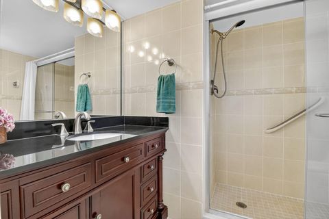 Tiny photo for 3810 Via Poinciana #206, Lake Worth, FL 33467 (MLS # B26001162)