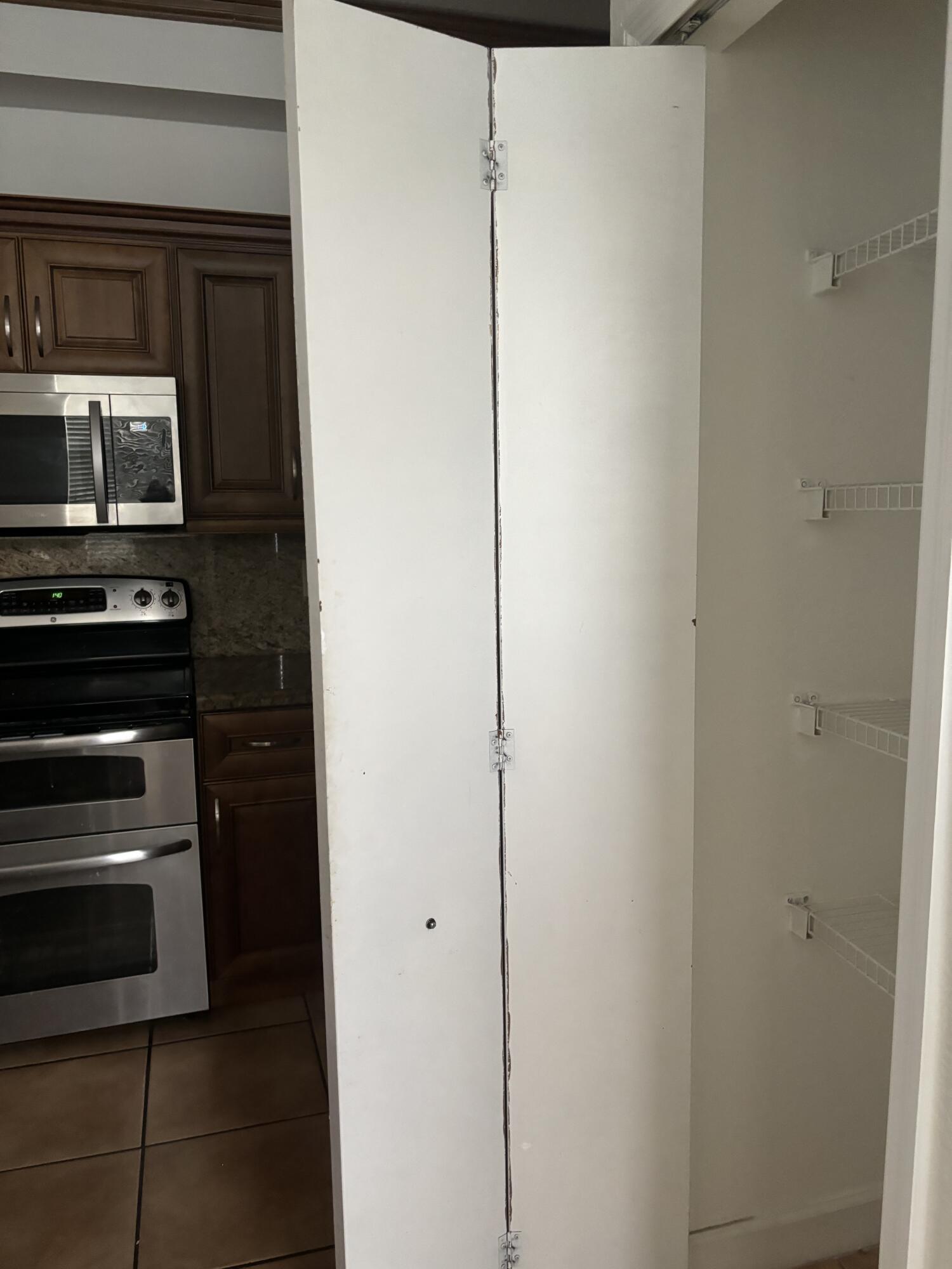 COURTYARDS THREE CONDO - Residential