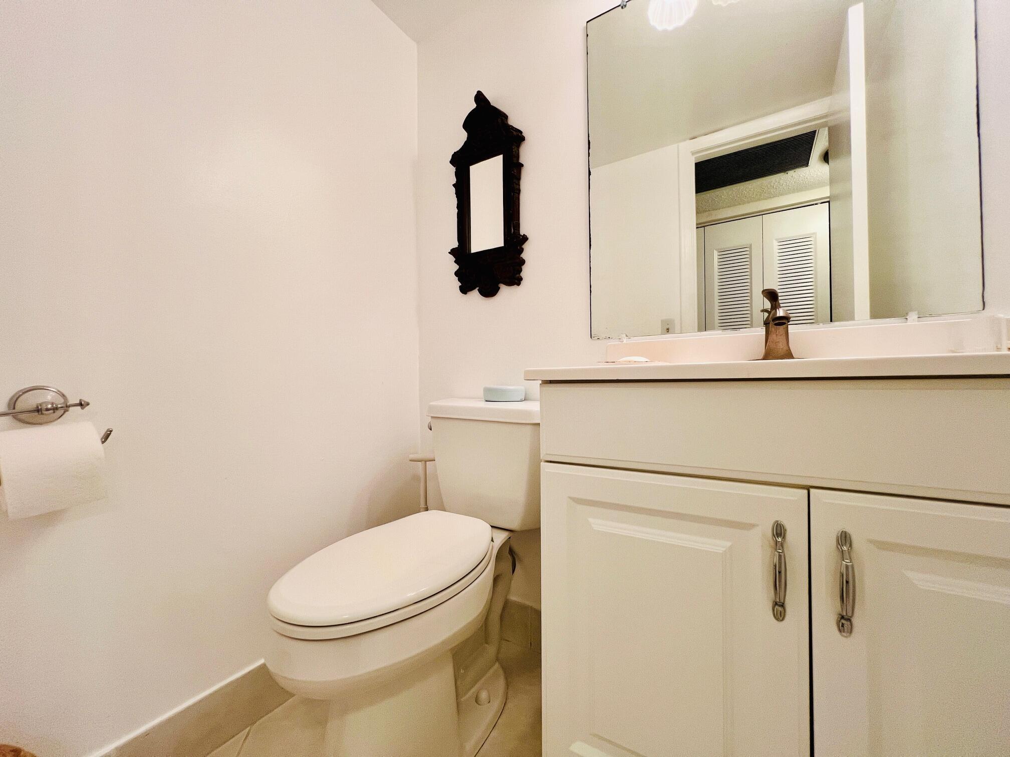 123 Southampton B, West Palm Beach, FL, 33417/$82,500 4 123 Southampton B