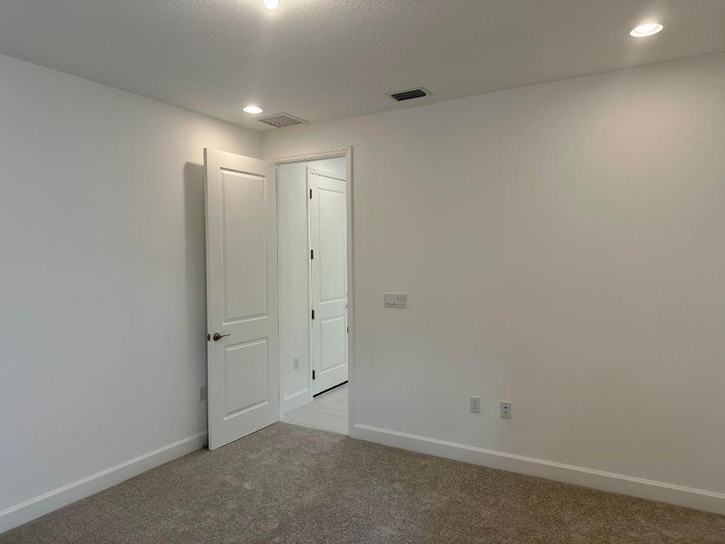 ARDEN PUD POD G SOUTH - Residential Lease