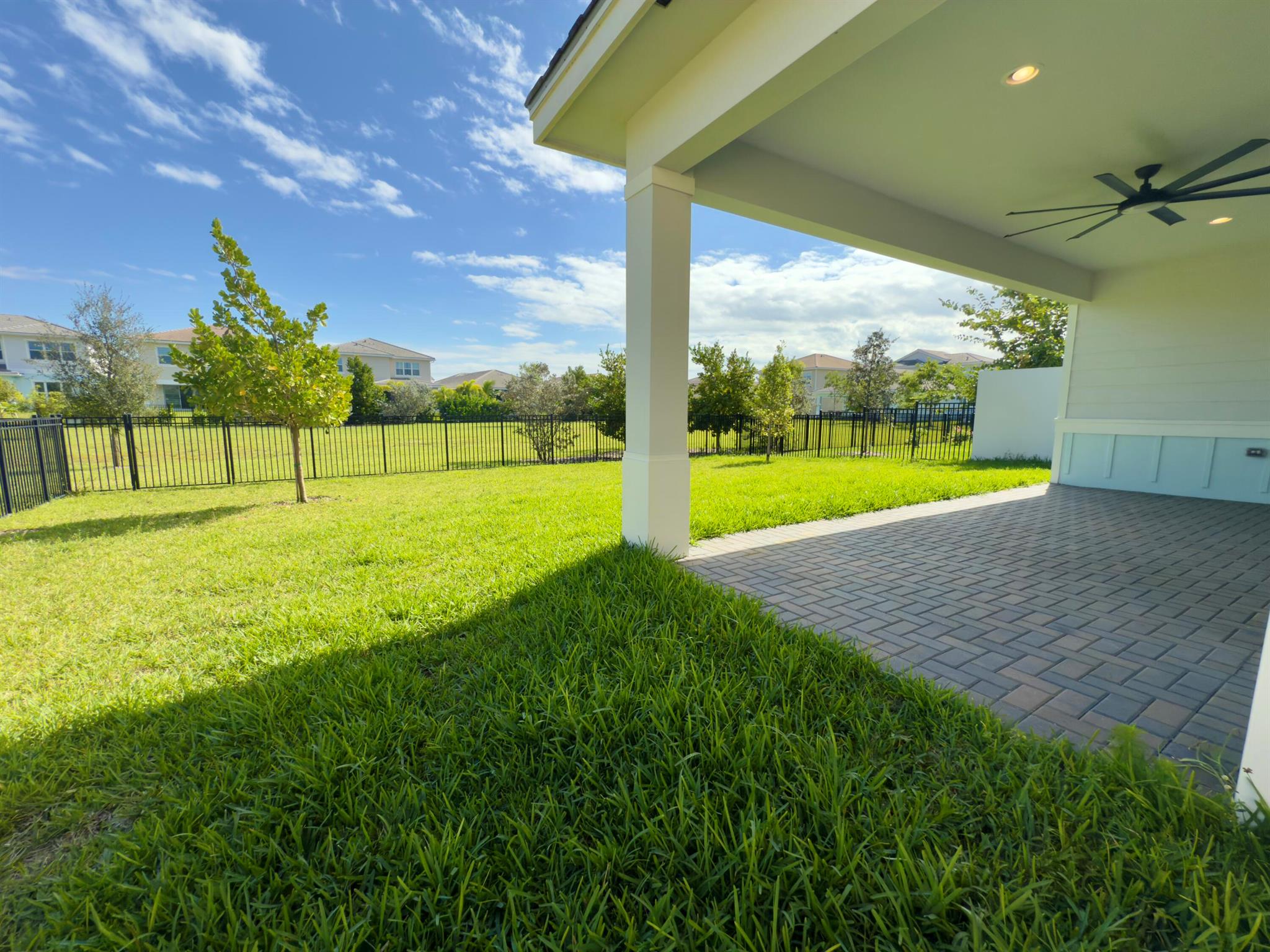 ARDEN PUD POD G SOUTH - Residential Lease