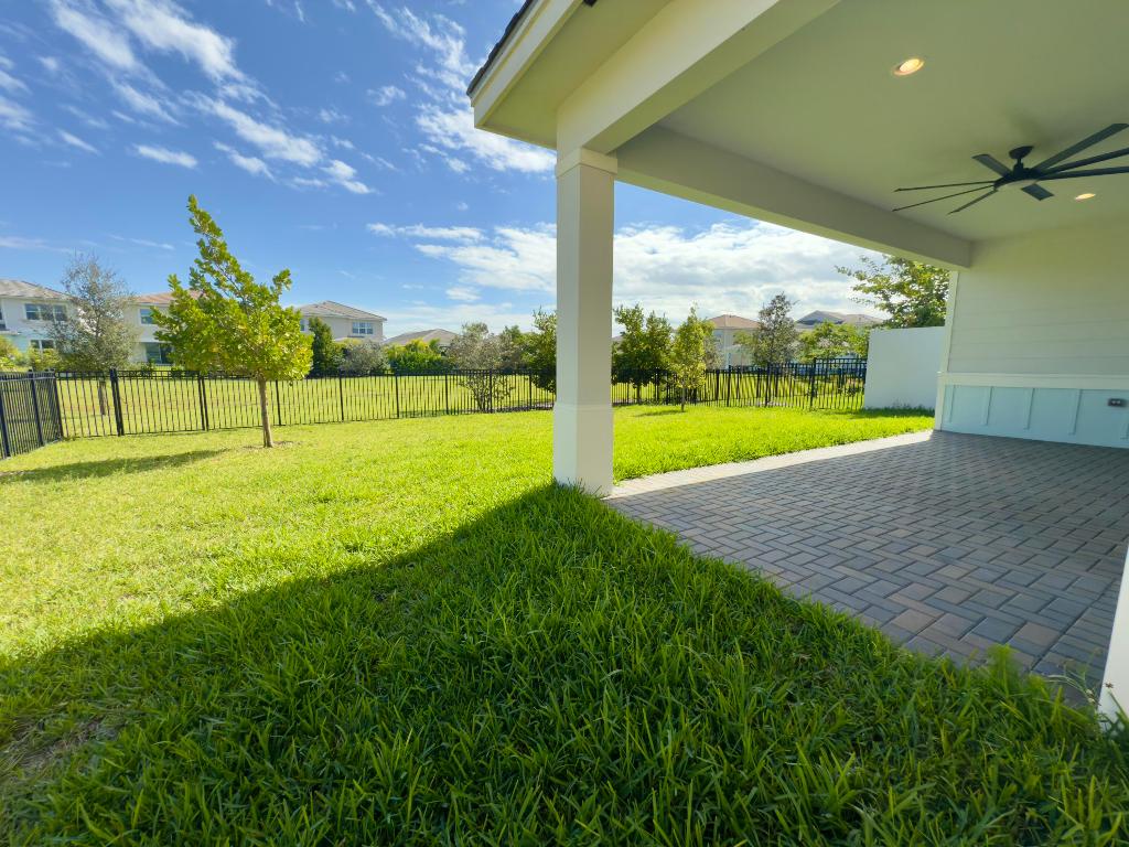 ARDEN PUD POD G SOUTH - Residential Lease