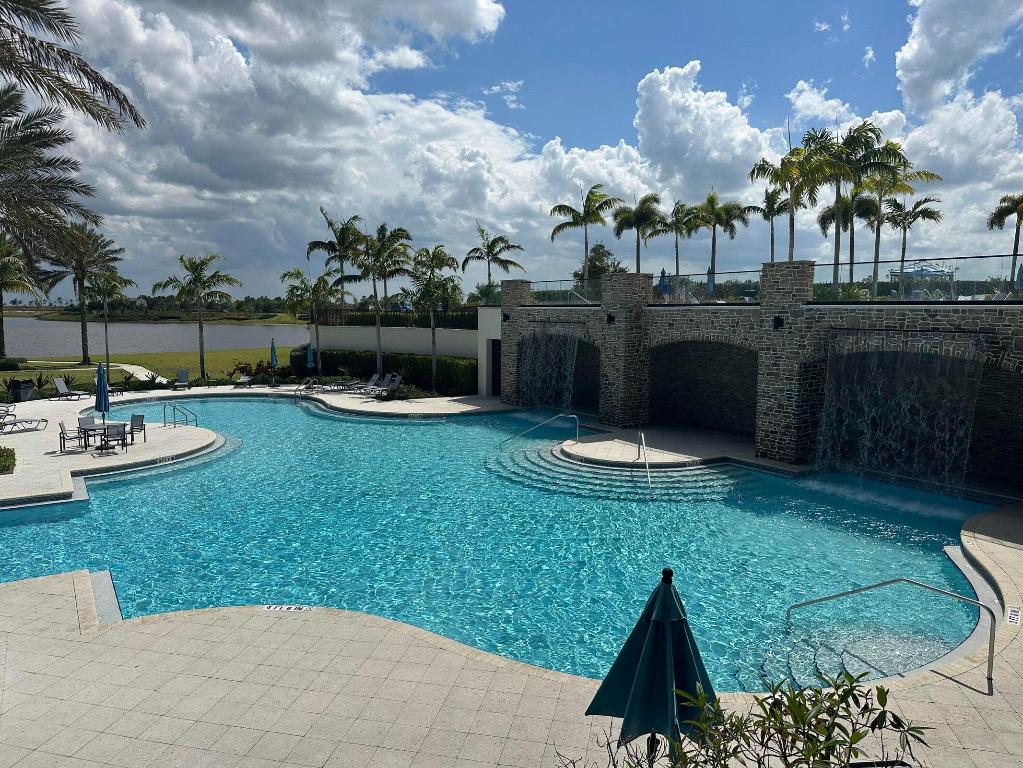 ARDEN PUD POD G SOUTH - Residential Lease