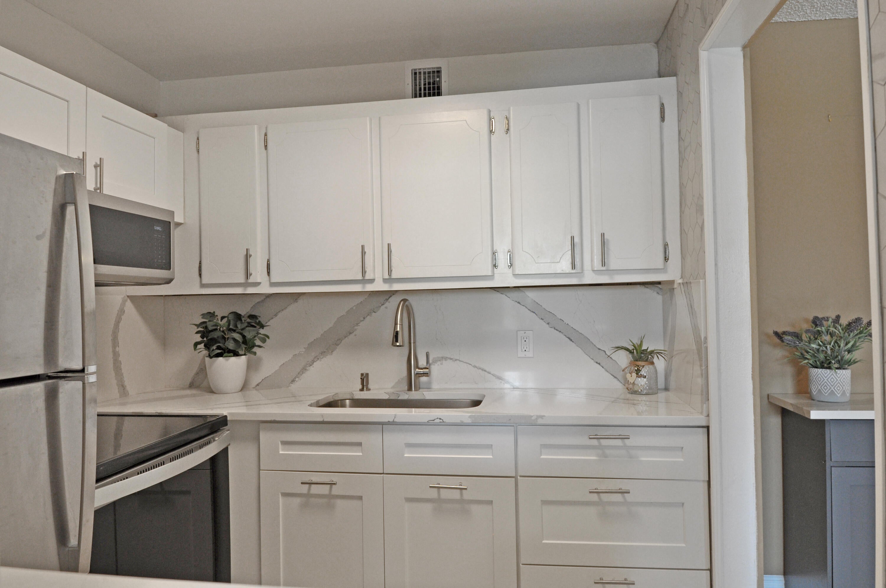 238 Chatham L