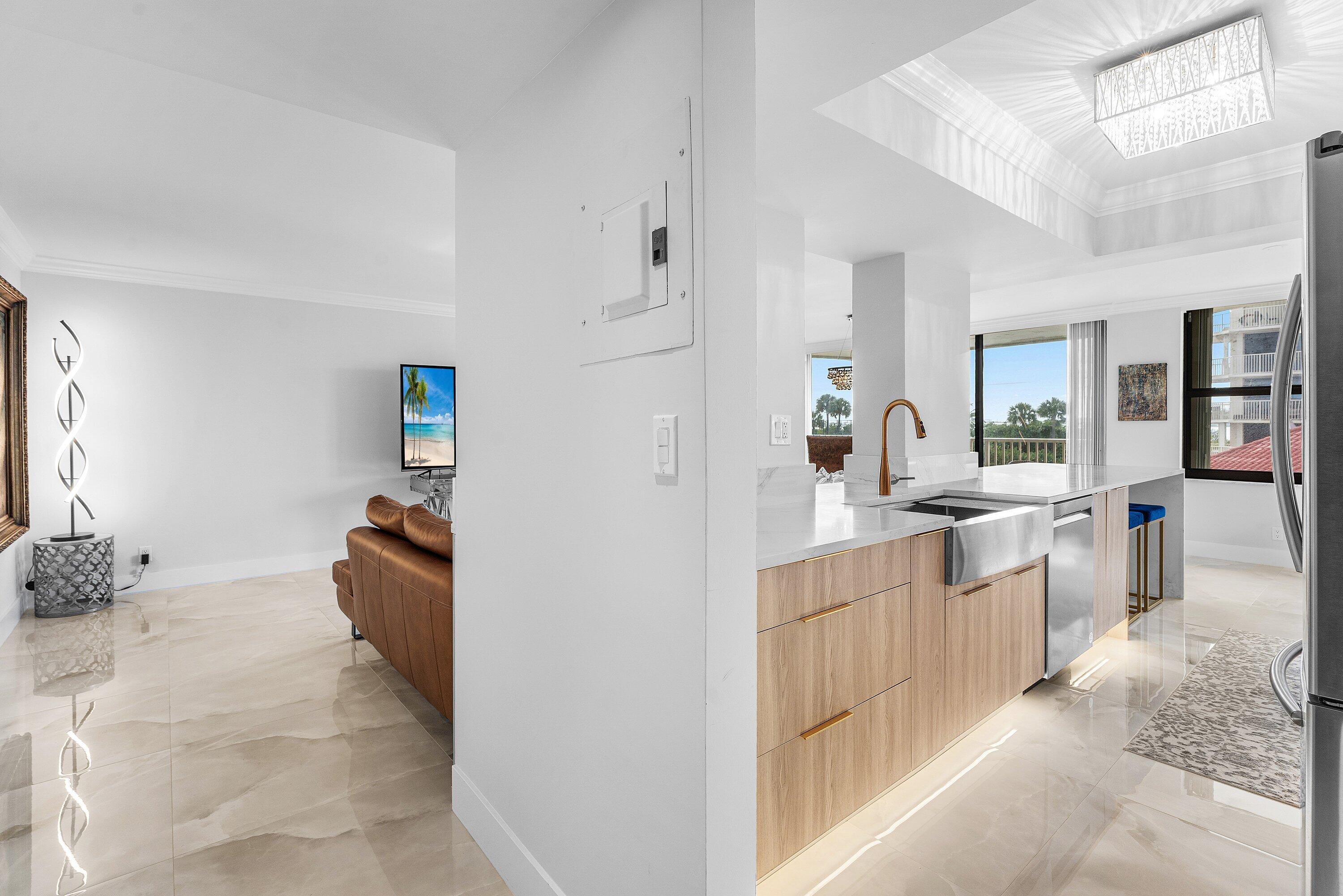 DUNES TOWERS CONDO - Residential