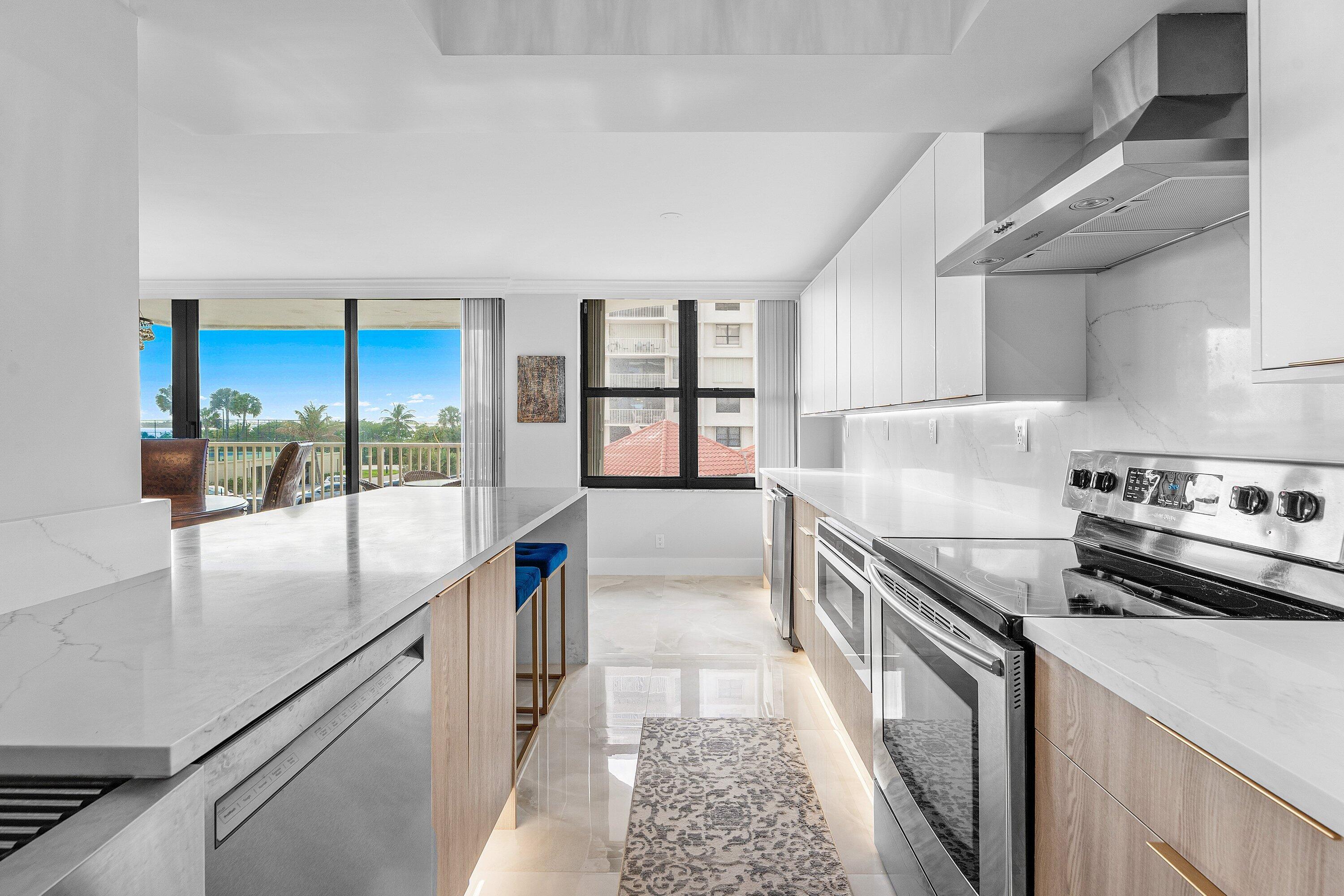 5480 N Ocean Drive A1c