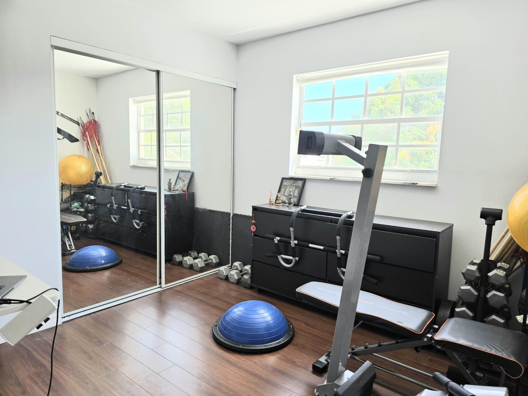 ORIOLE GOLF - Residential