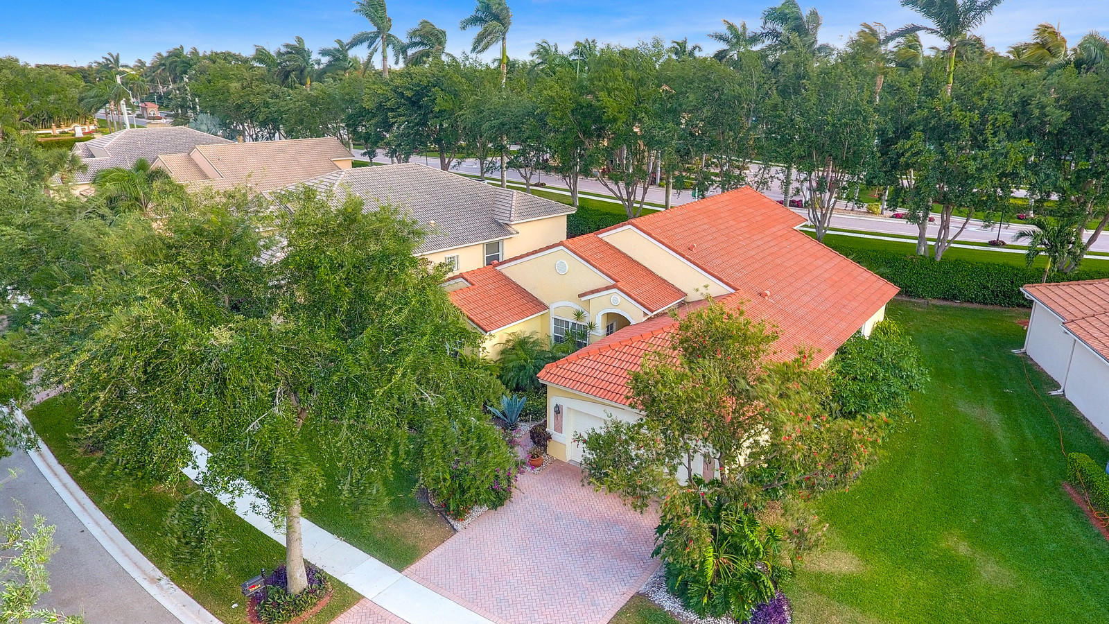 AVALON ESTATES - Residential