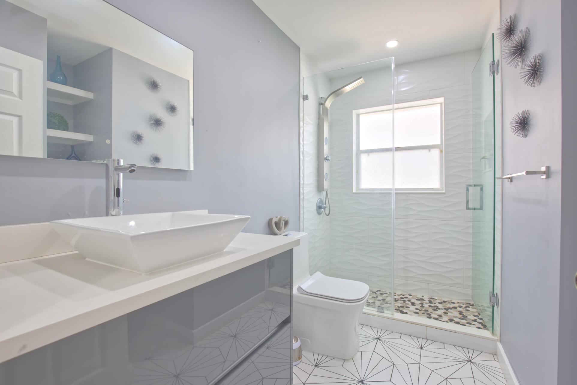 Lawrence Oaks - Residential