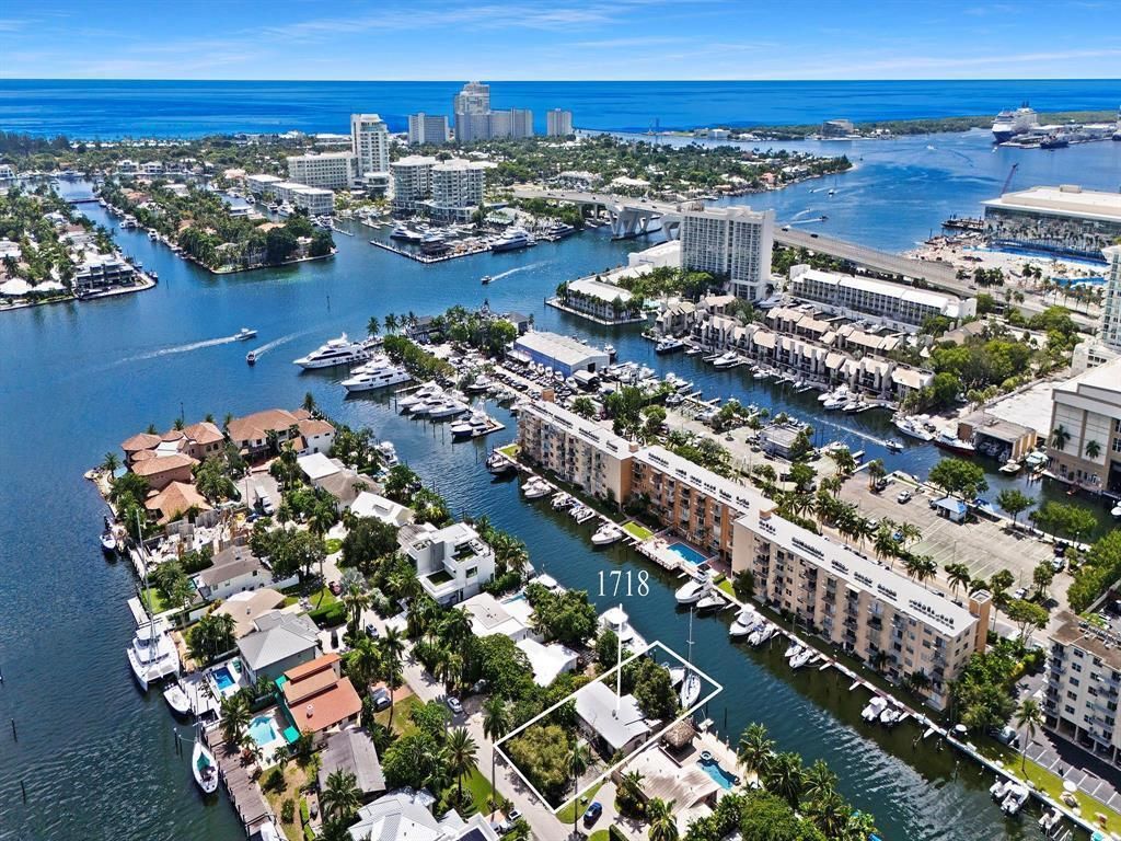 Photo of 1718 SE 14th Street, Fort Lauderdale, FL 33316 (MLS # B26021132)