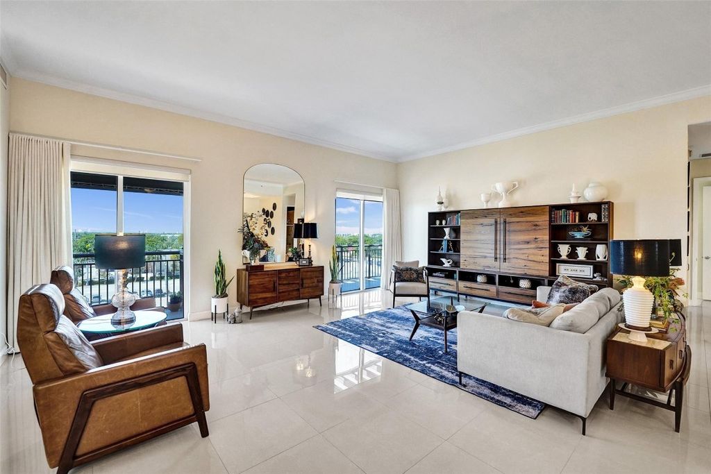 Photo of 2617 NE 14th Avenue #507, Wilton Manors, FL 33334 (MLS # F10534397)