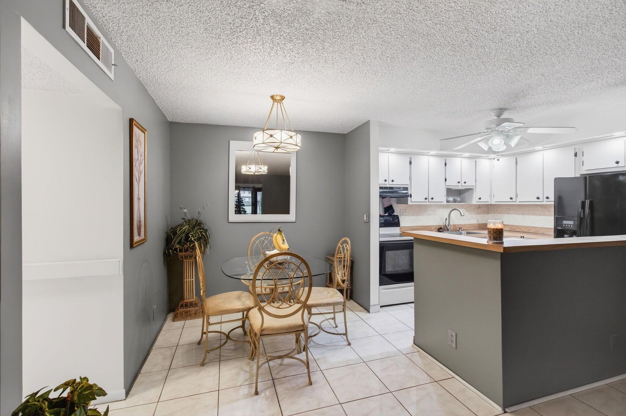 LAKES OF DELRAY - Residential Lease