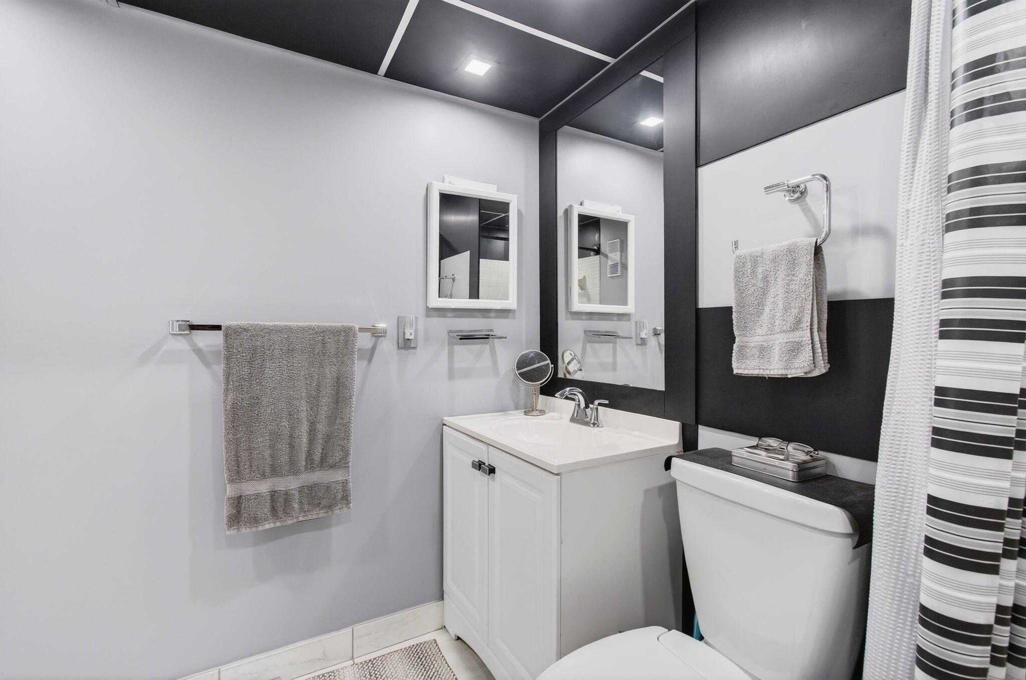 LAKES OF DELRAY - Residential Lease