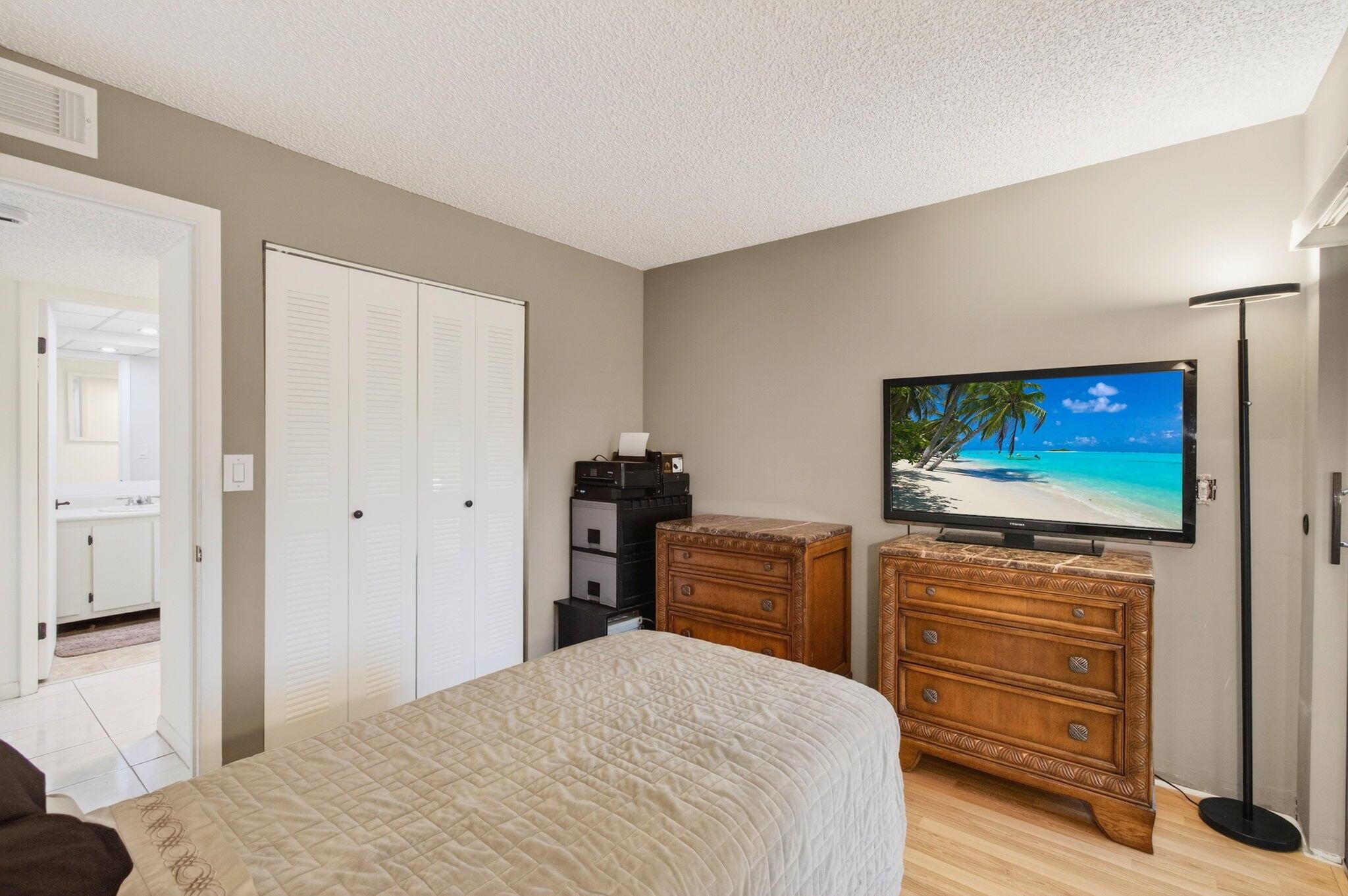 LAKES OF DELRAY - Residential Lease