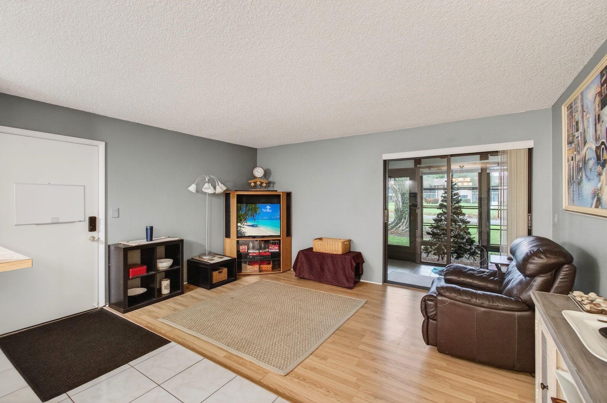 LAKES OF DELRAY - Residential Lease