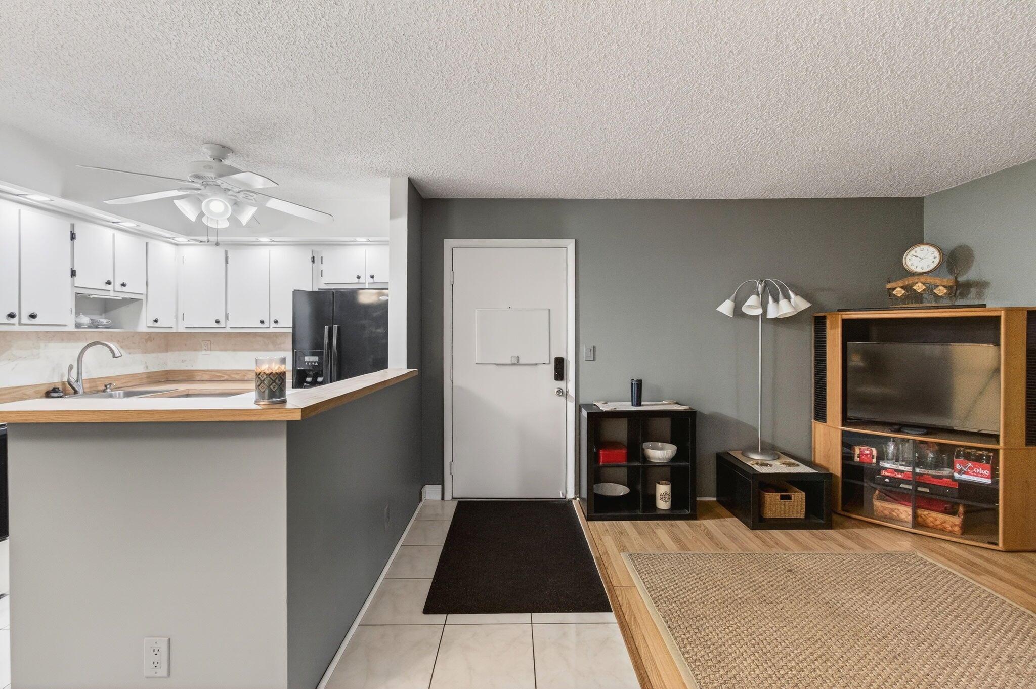 LAKES OF DELRAY - Residential Lease