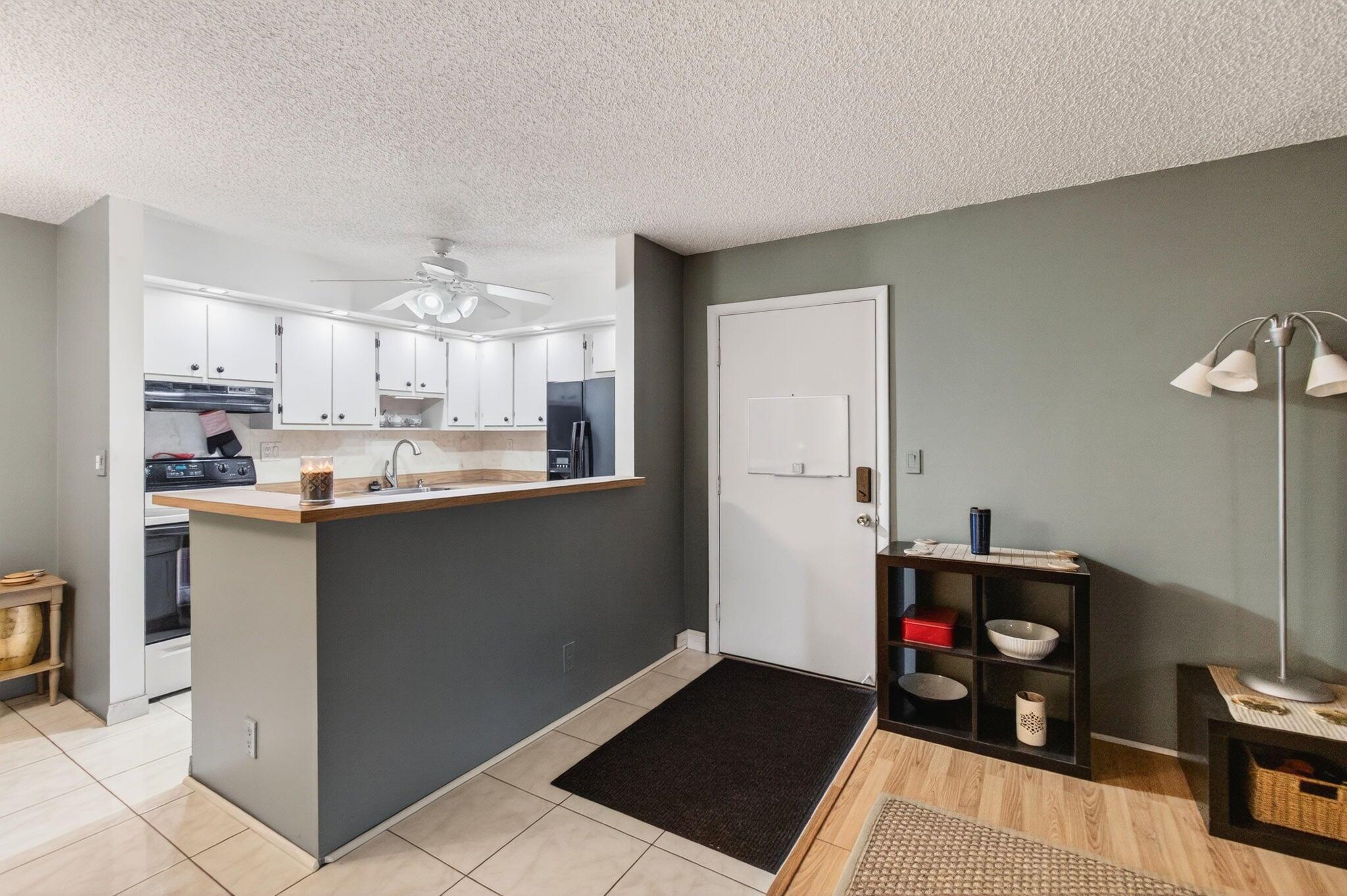 LAKES OF DELRAY - Residential Lease