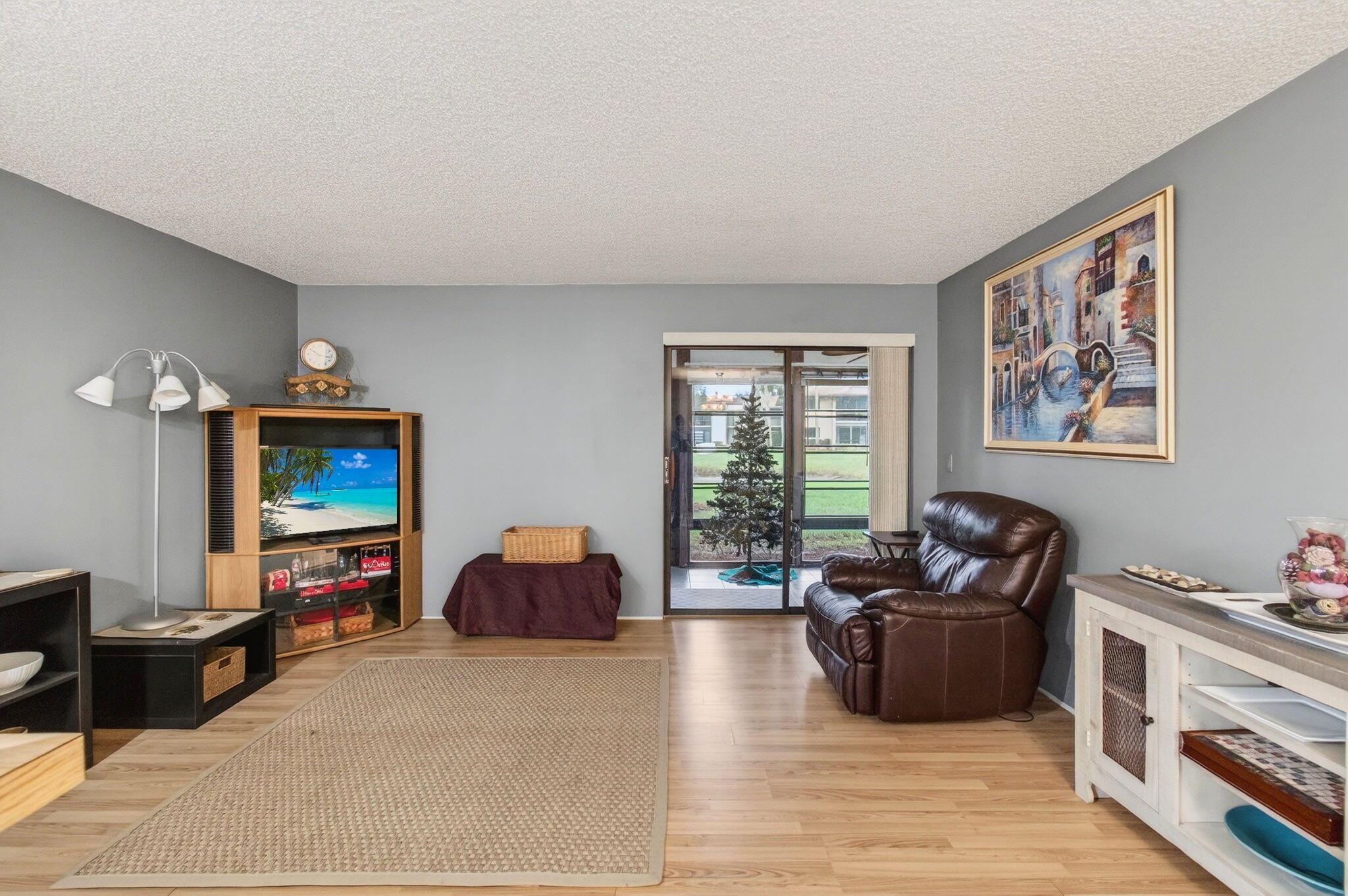 LAKES OF DELRAY - Residential Lease