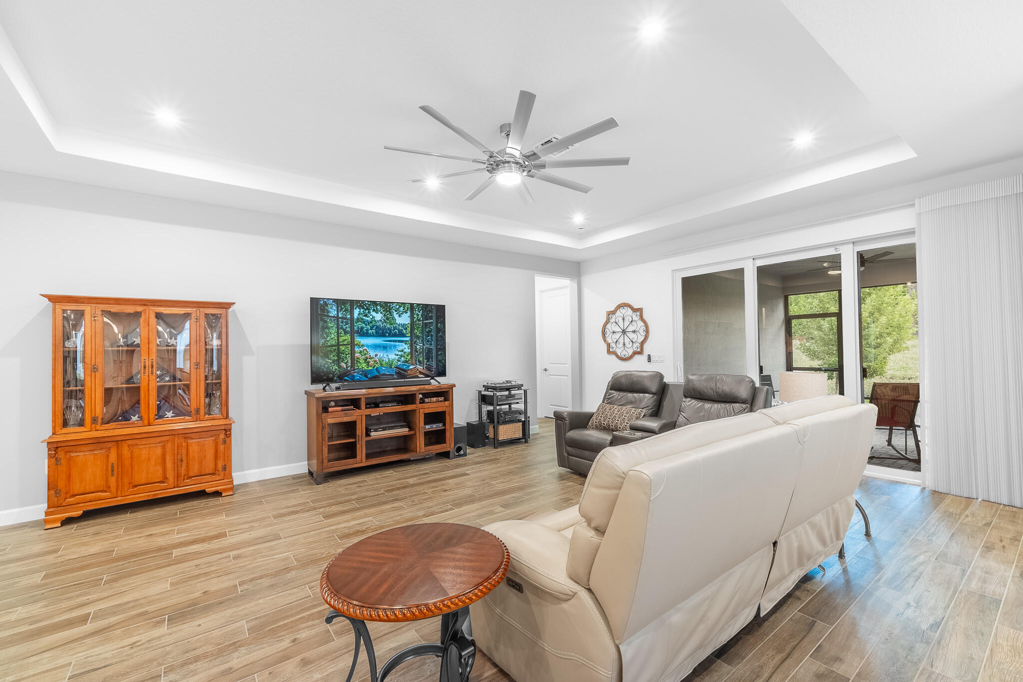 TELARO AT SOUTHERN GROVE PHASE 2 AND 3 - Residential