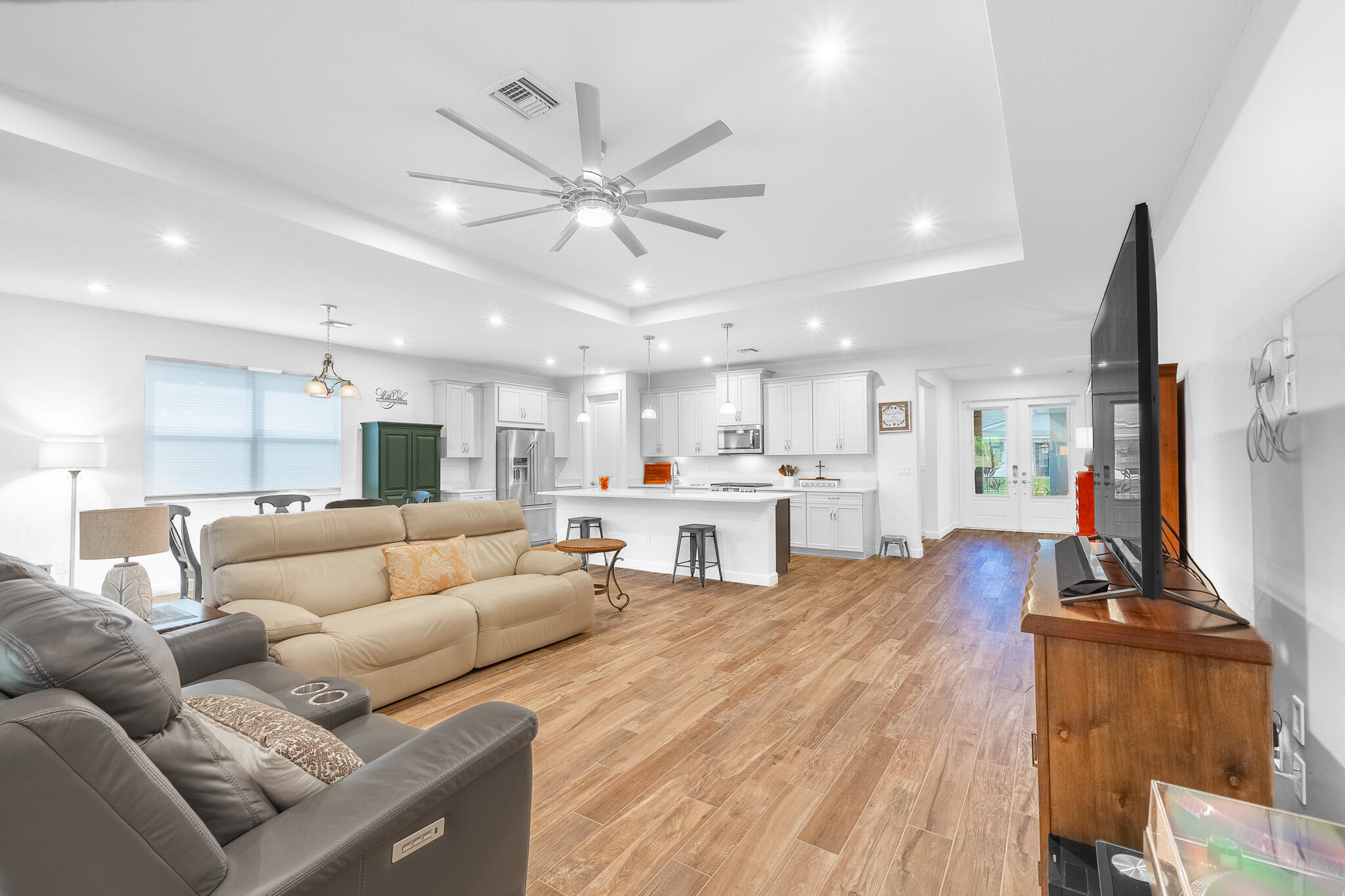 TELARO AT SOUTHERN GROVE PHASE 2 AND 3 - Residential