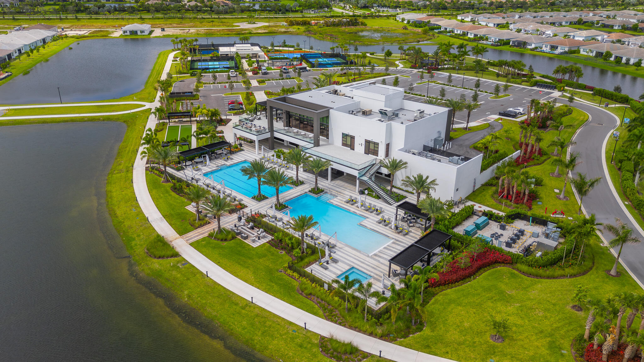 TELARO AT SOUTHERN GROVE PHASE 2 AND 3 - Residential