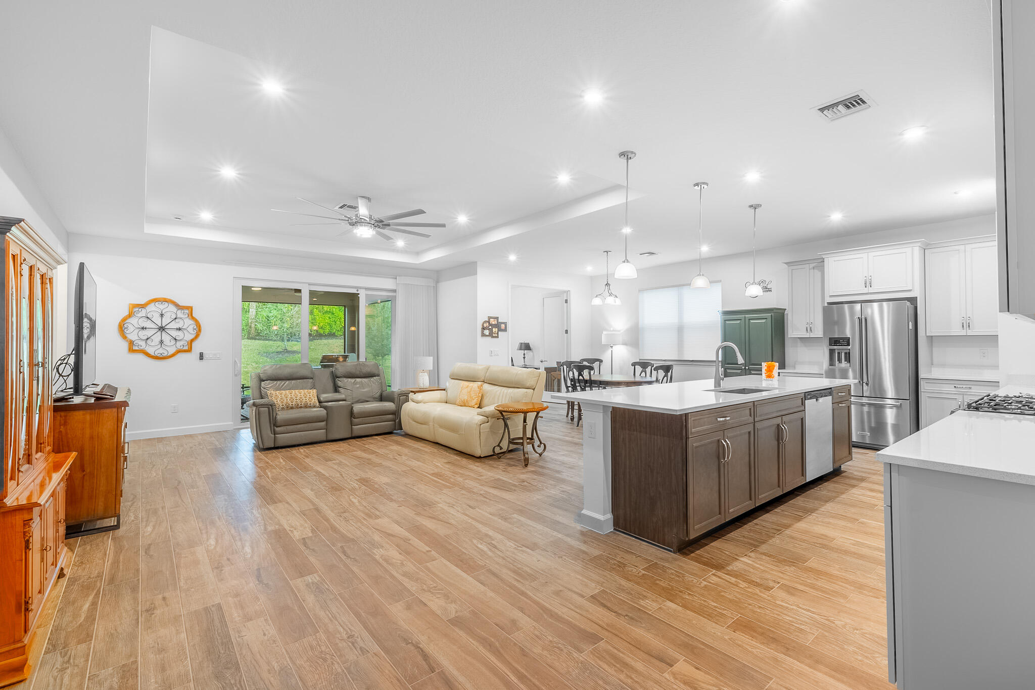 TELARO AT SOUTHERN GROVE PHASE 2 AND 3 - Residential