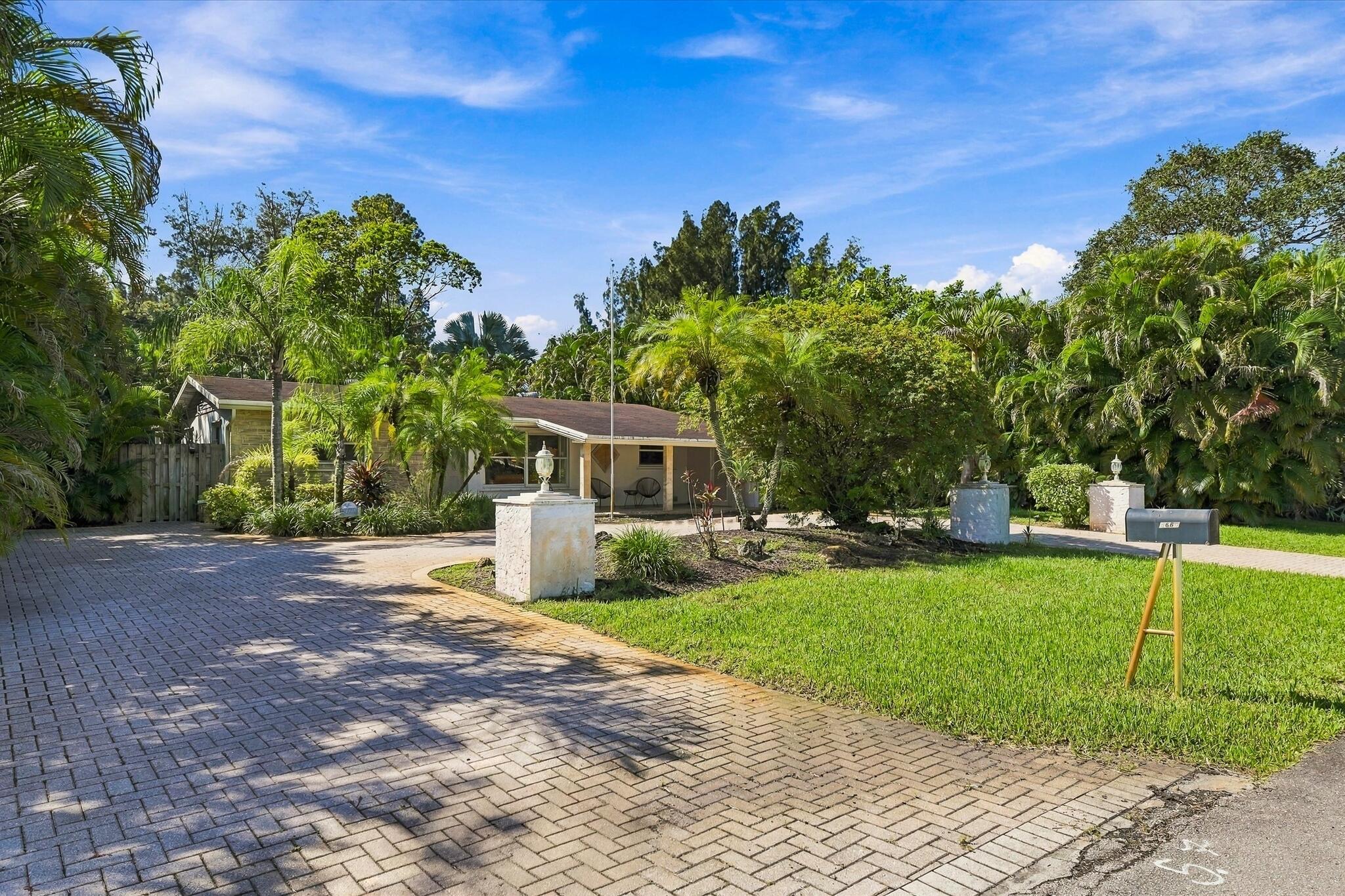 5660 Lee Drive