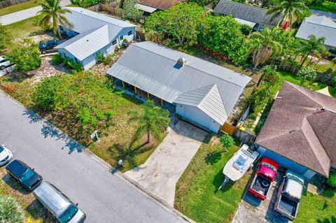 Single Family Residence in Hobe Sound FL 8871 Eagle Avenue Ave 41.jpg