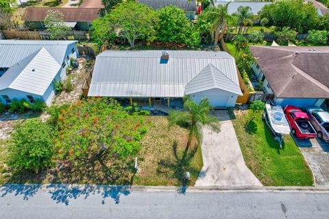 Single Family Residence in Hobe Sound FL 8871 Eagle Avenue Ave 40.jpg