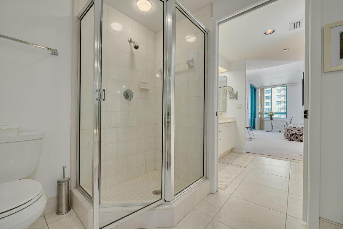 ULTIMAR TWO CONDO - Residential