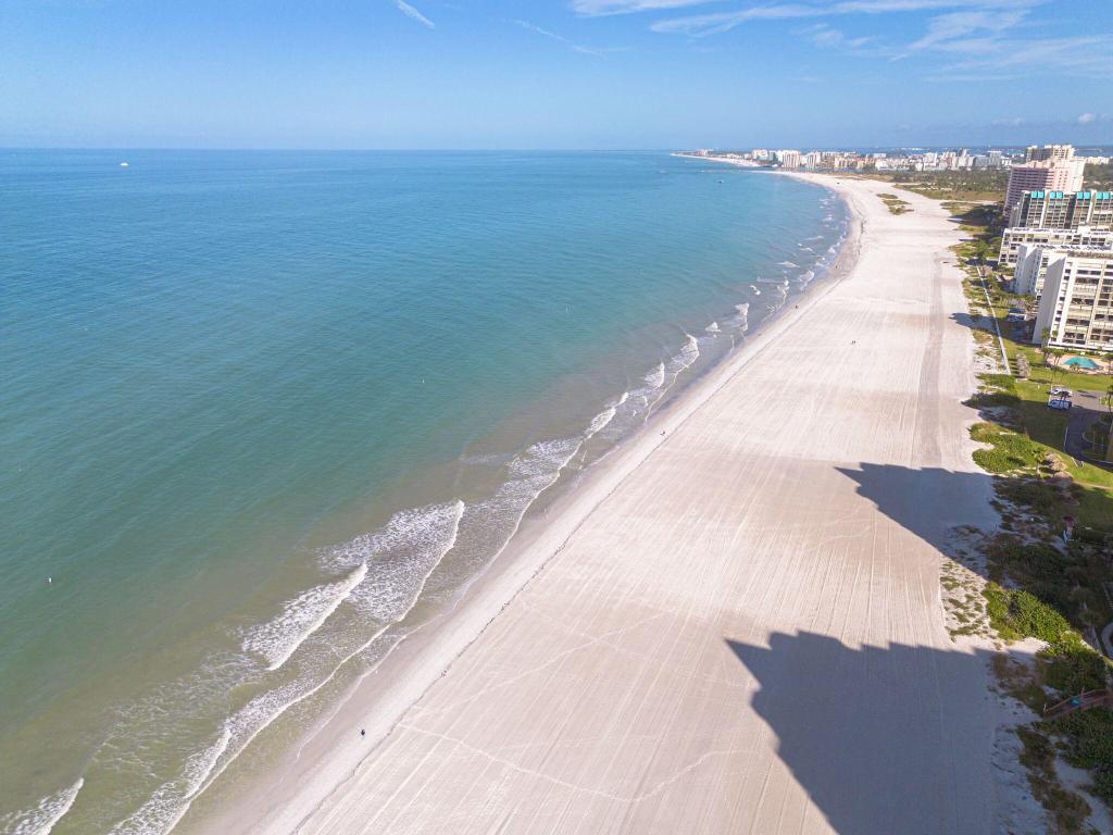 ULTIMAR TWO CONDO - Residential