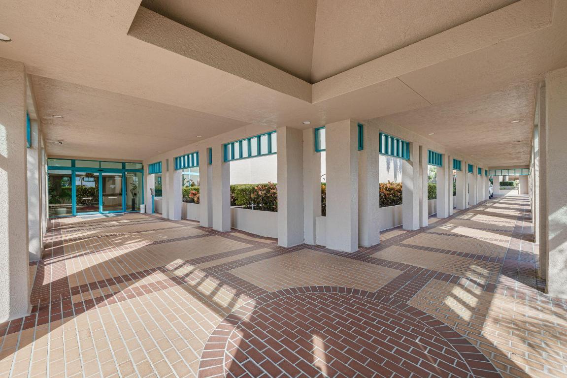 ULTIMAR TWO CONDO - Residential