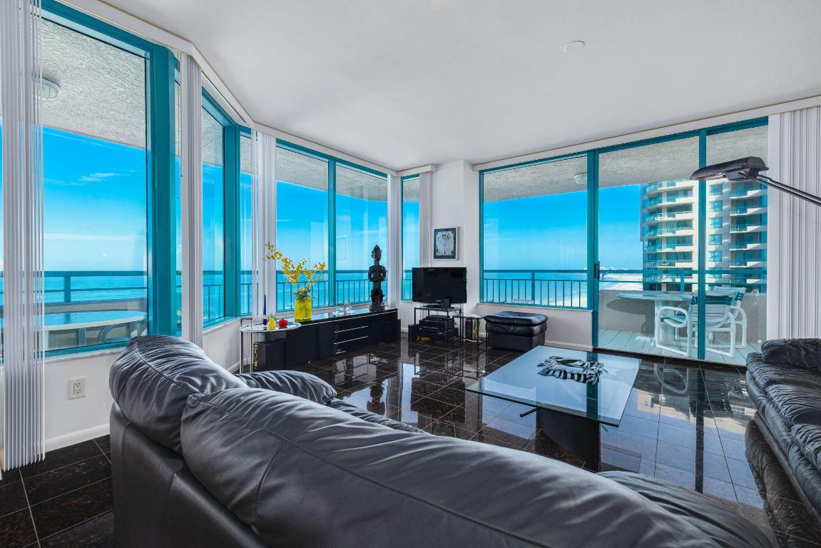 ULTIMAR TWO CONDO - Residential