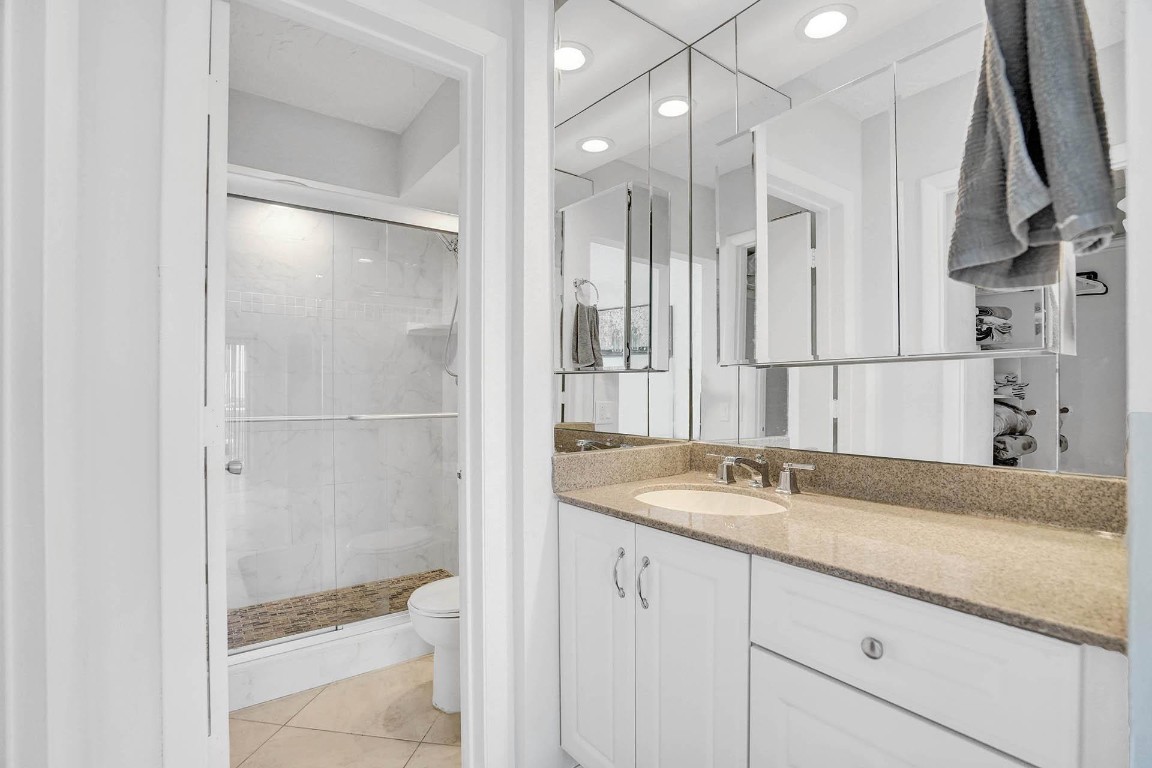 STARLIGHT TOWERS CONDO - Residential Lease