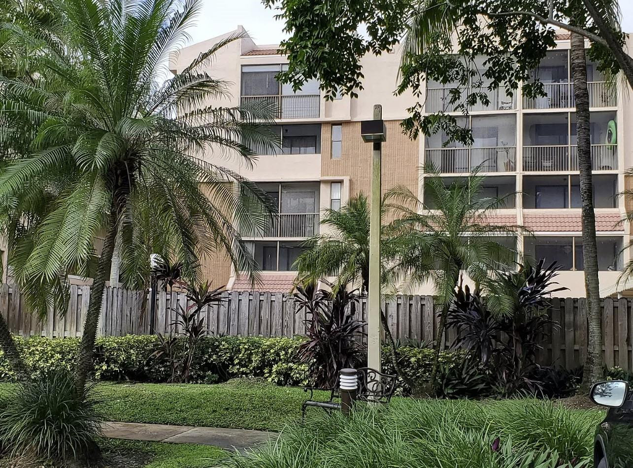 POLYNESIAN GARDENS CONDOMINIUM - Residential Lease