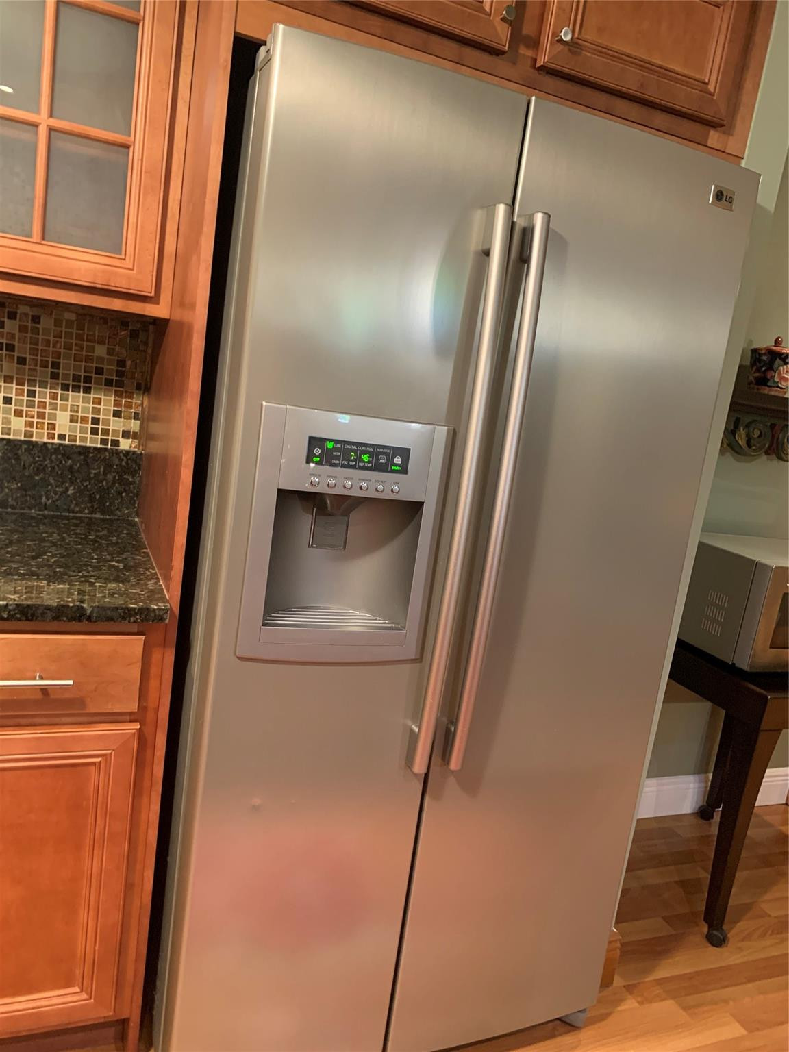 POLYNESIAN GARDENS CONDOMINIUM - Residential Lease