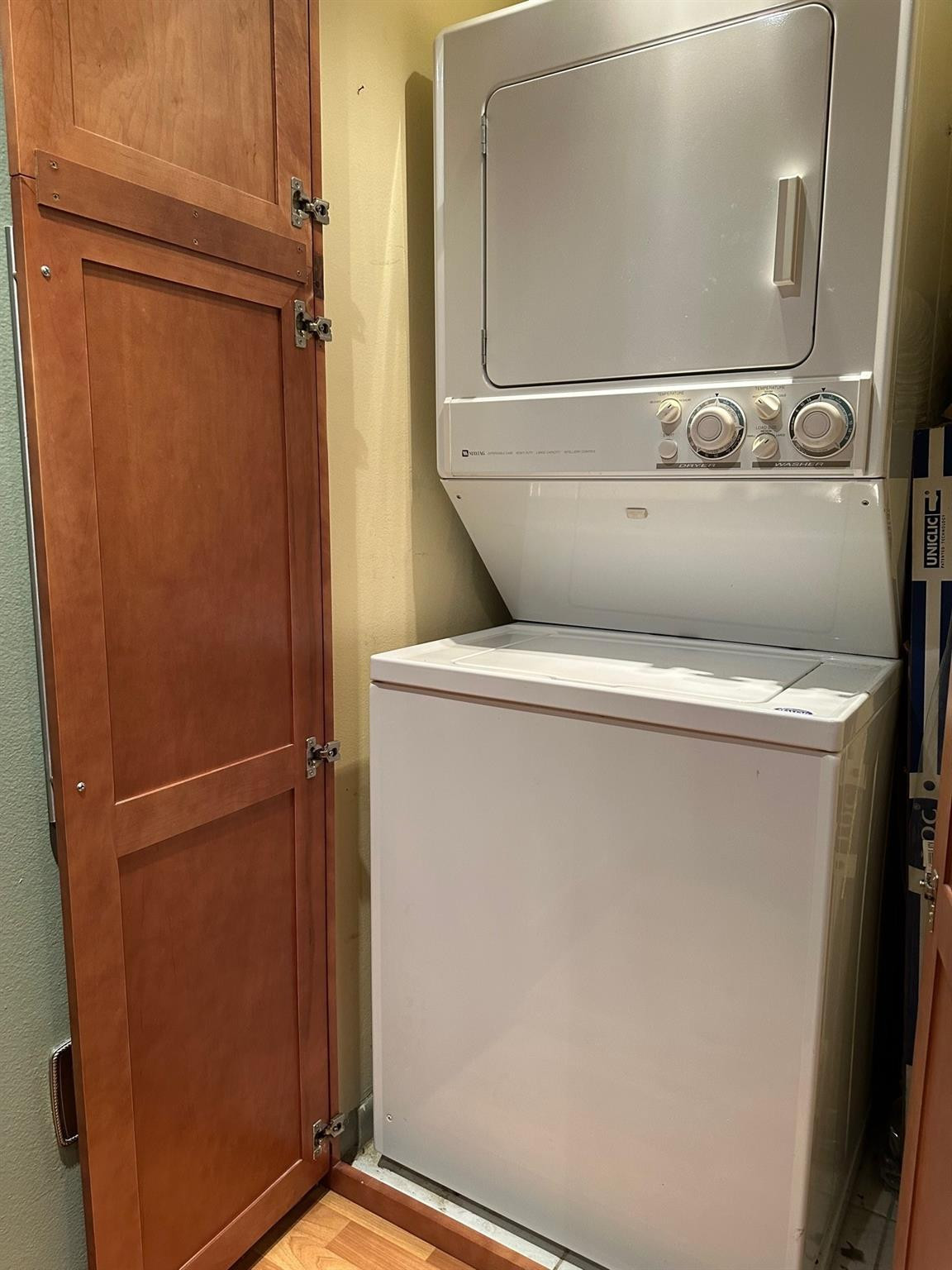 POLYNESIAN GARDENS CONDOMINIUM - Residential Lease