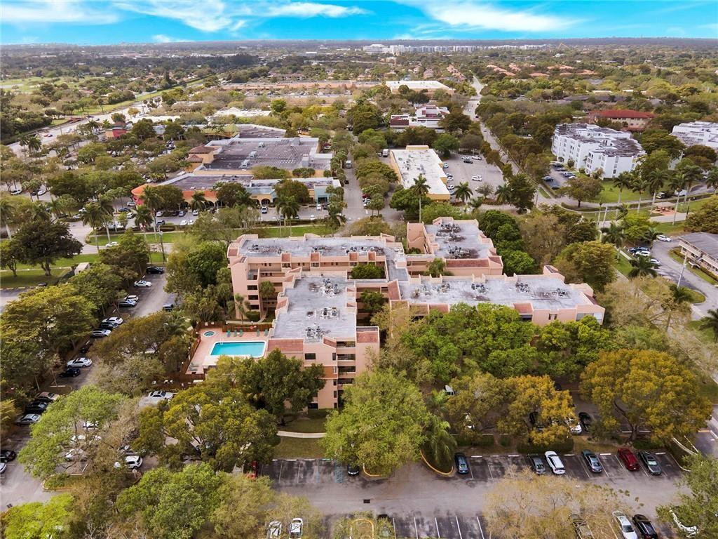 POLYNESIAN GARDENS CONDOMINIUM - Residential Lease