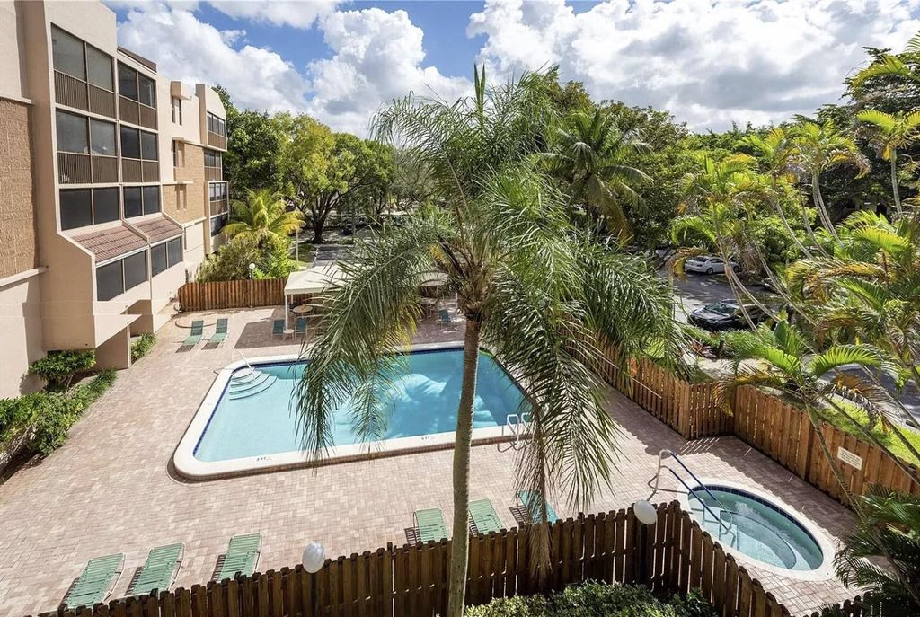 Photo of 6800 Cypress Road #514, Plantation, FL 33317 (MLS # F10556296)