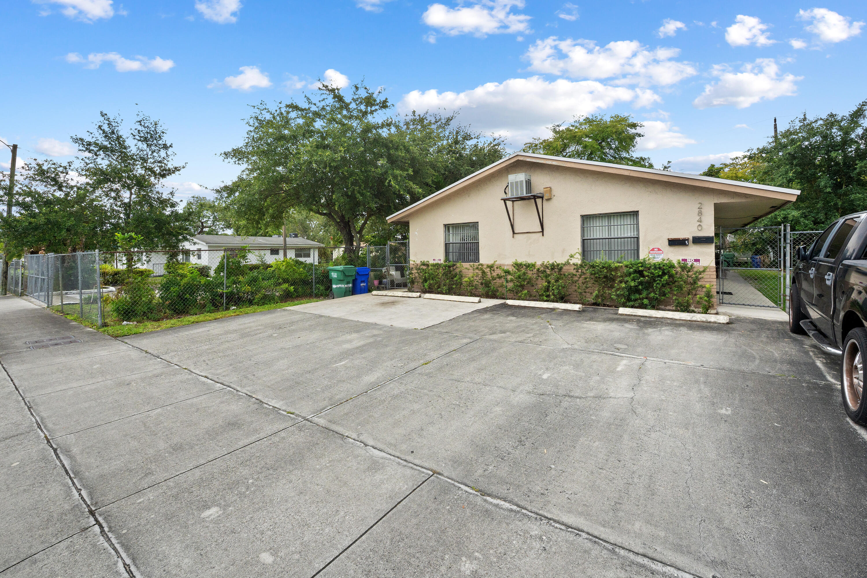 2840 NW 13th Court 1-2