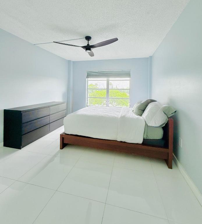 MANORS OF INVERRARY XII - Residential