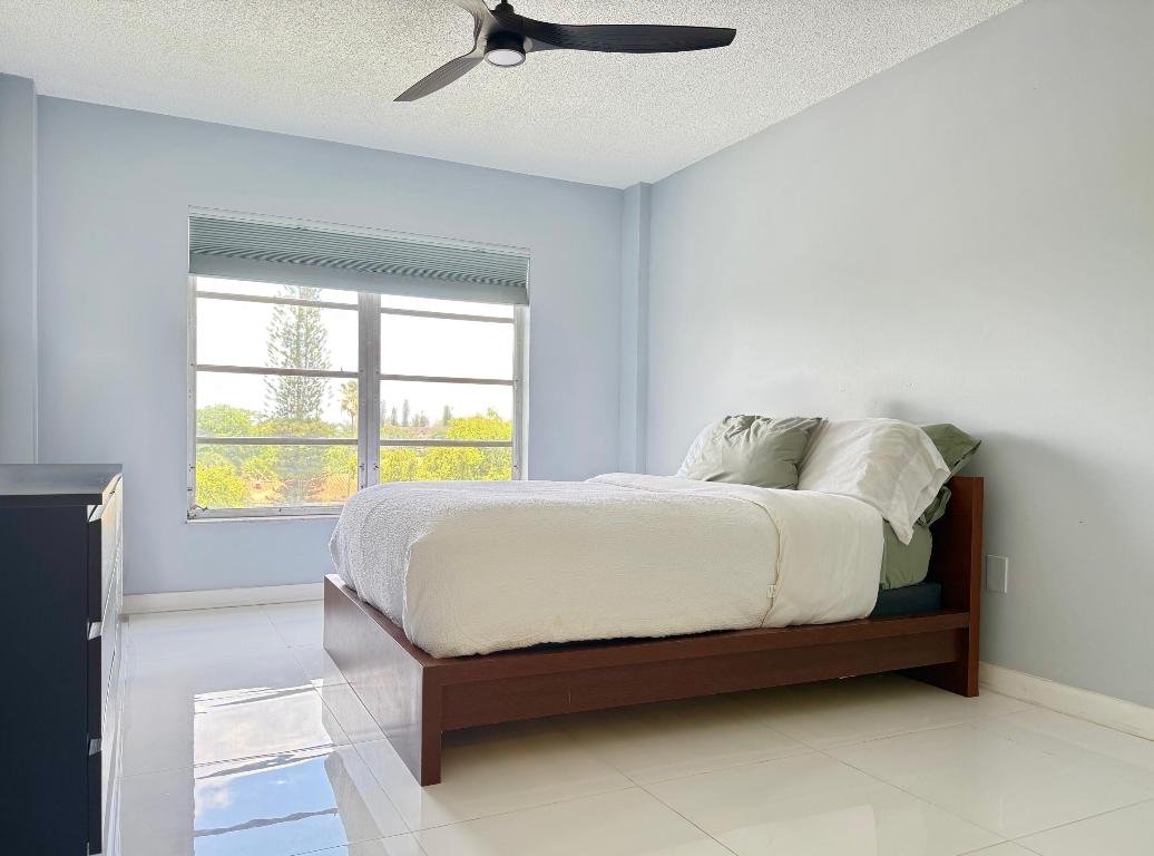 MANORS OF INVERRARY XII - Residential