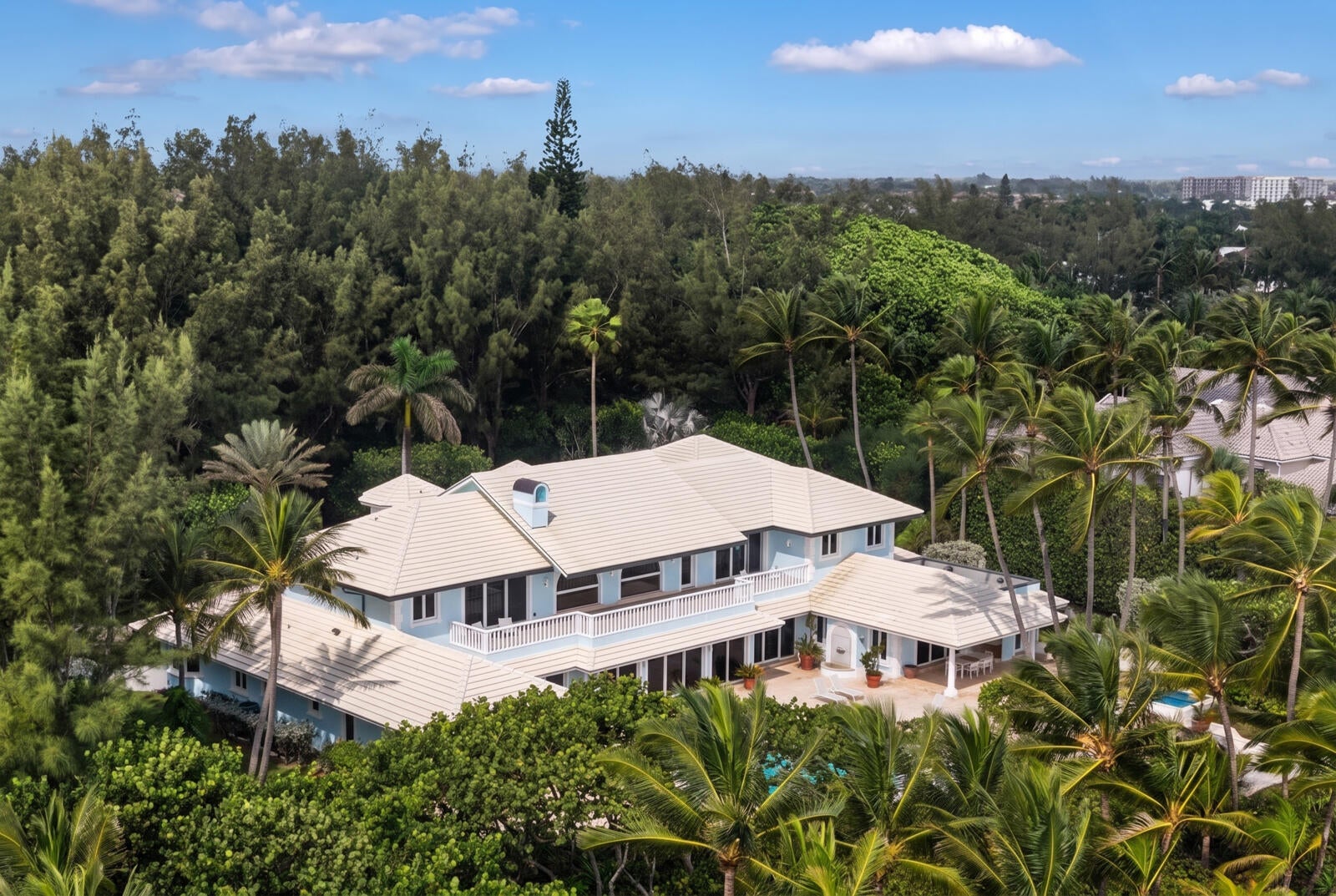 2999 N Ocean Boulevard