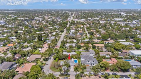 Tiny photo for 2601 NE 27th Way, Fort Lauderdale, FL 33306 (MLS # B26028617)
