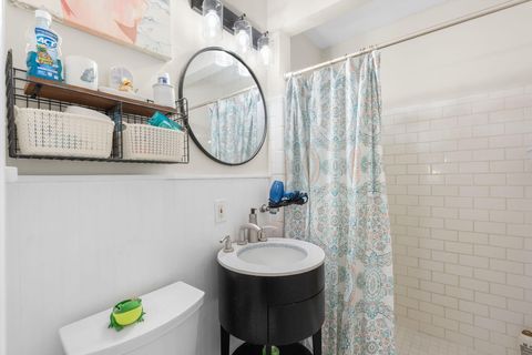 Tiny photo for 2601 NE 27th Way, Fort Lauderdale, FL 33306 (MLS # B26028617)