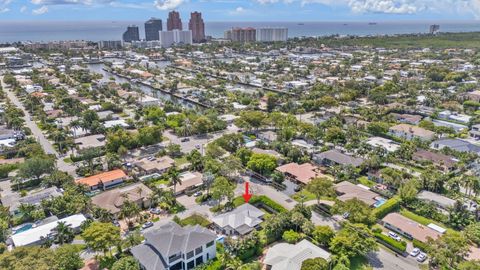 Tiny photo for 2601 NE 27th Way, Fort Lauderdale, FL 33306 (MLS # B26028617)