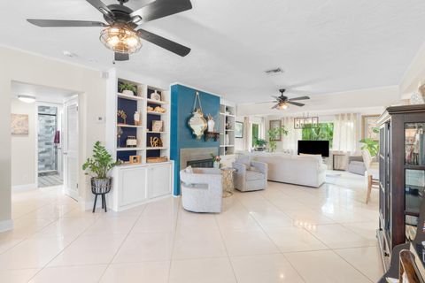 Tiny photo for 2601 NE 27th Way, Fort Lauderdale, FL 33306 (MLS # B26028617)