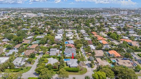 Tiny photo for 2601 NE 27th Way, Fort Lauderdale, FL 33306 (MLS # B26028617)