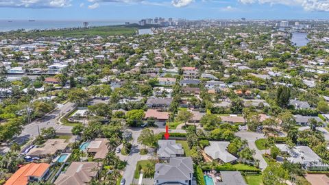 Tiny photo for 2601 NE 27th Way, Fort Lauderdale, FL 33306 (MLS # B26028617)
