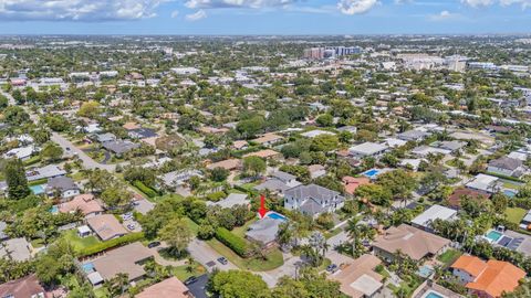 Tiny photo for 2601 NE 27th Way, Fort Lauderdale, FL 33306 (MLS # B26028617)